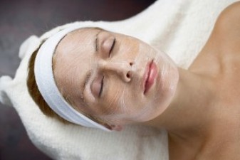 Cách trị mụn bọc nhanh chóng bằng bột mỳ